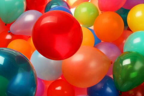 birthday-balloons-1400x933