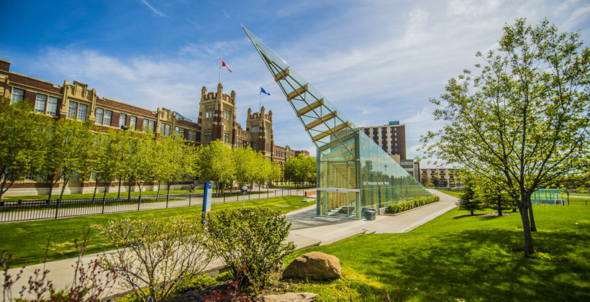 SAIT-Campus-Architecture-Heritage-Hall-Summer-1400x934